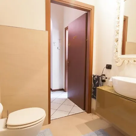 Casa Borromeo * 切萨诺·马德尔诺